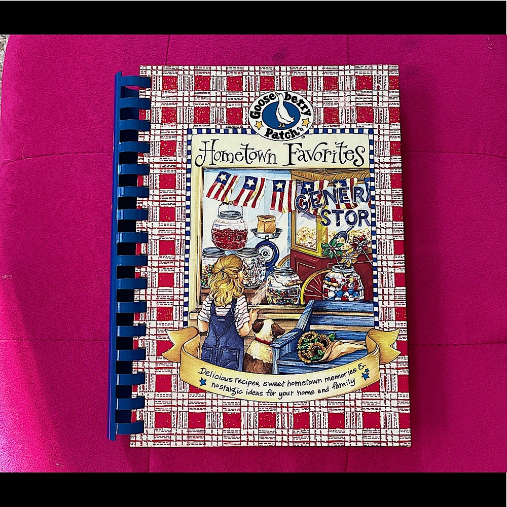 2000 Gooseberry Patch Hometown fav’s cookbook